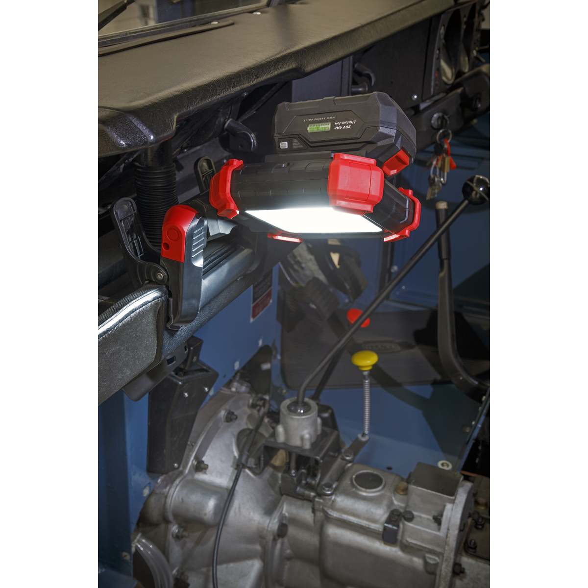SV20 Series 15W Cordless SMD LED Worklight 20V - Body Only (Factory Refurbished A)