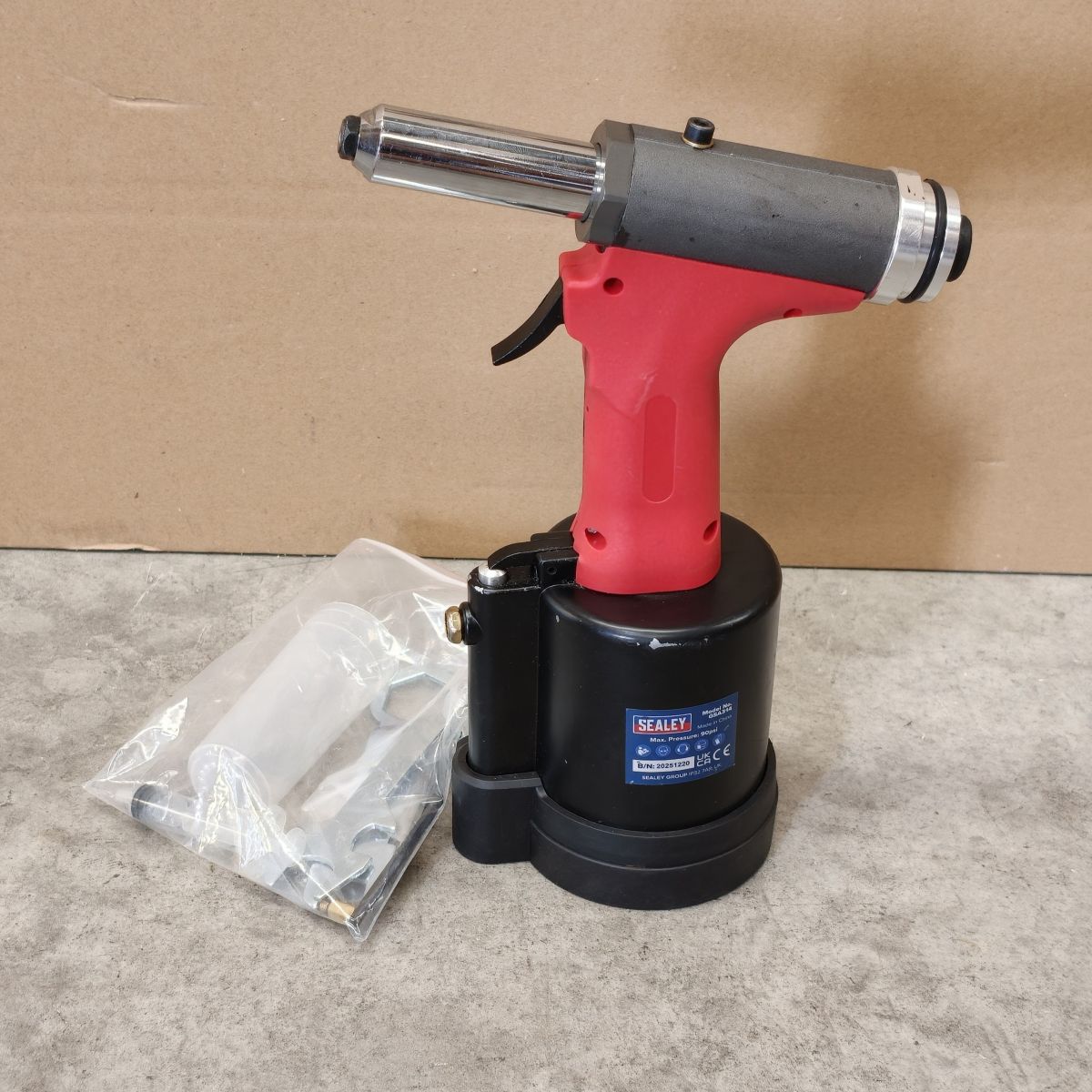 Generation Heavy-Duty Air/Hydraulic Riveter (Factory Refurbished C)