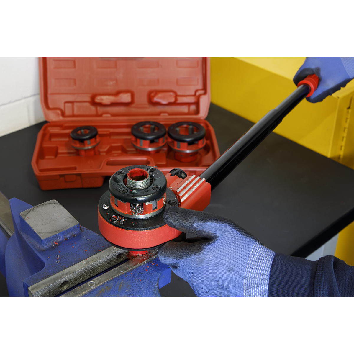 Pipe Threading Kit 1/2" - 1-1/4"BSPT (Factory Refurbished A)