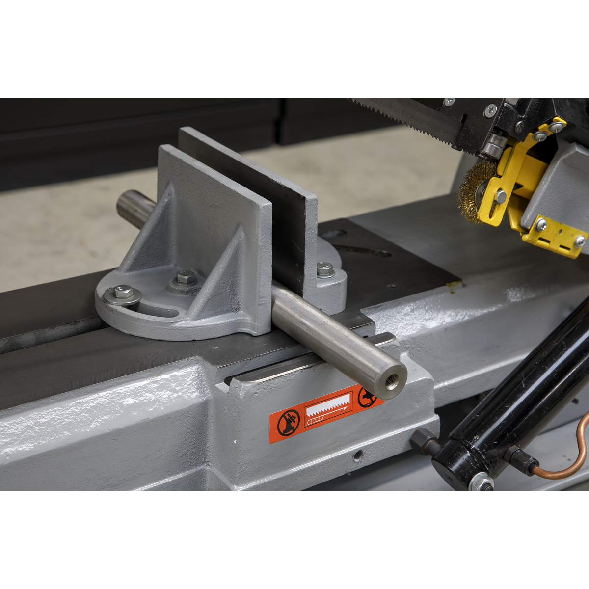 Horizontal Bandsaw with Hydraulic Arm 300mm (SM35CE) (Factory Refurbished B)