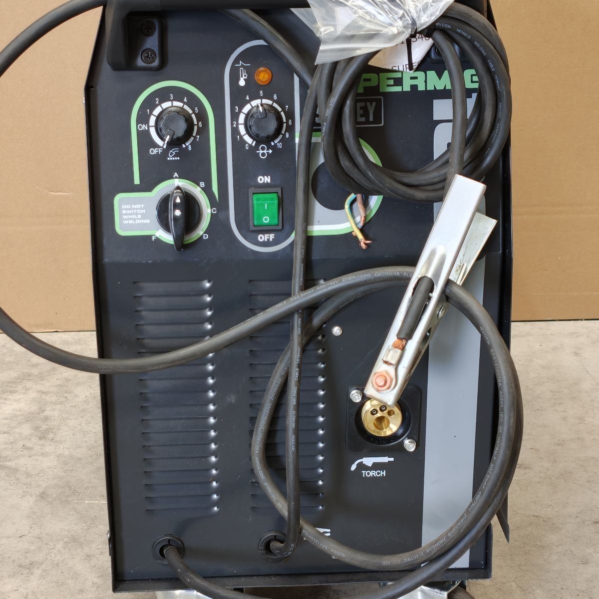 Professional Gas/Gasless MIG Welder with Euro Torch, 180A (SUPERMIG180) (Factory Refurbished C)