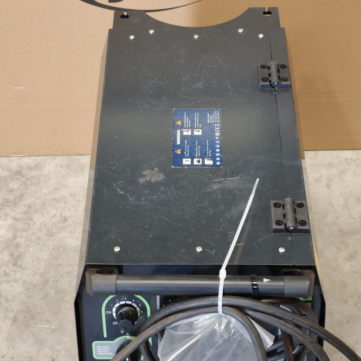 Professional Gas/Gasless MIG Welder with Euro Torch, 180A (SUPERMIG180) (Factory Refurbished D)