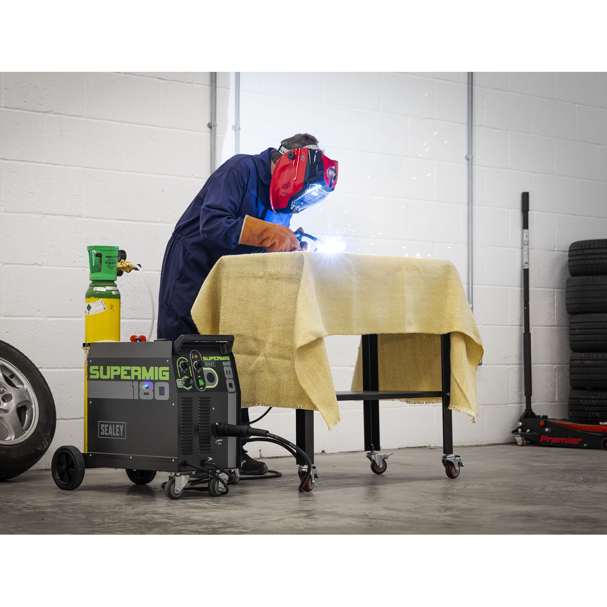Professional Gas/Gasless MIG Welder with Euro Torch, 180A (SUPERMIG180) (Factory Refurbished C)